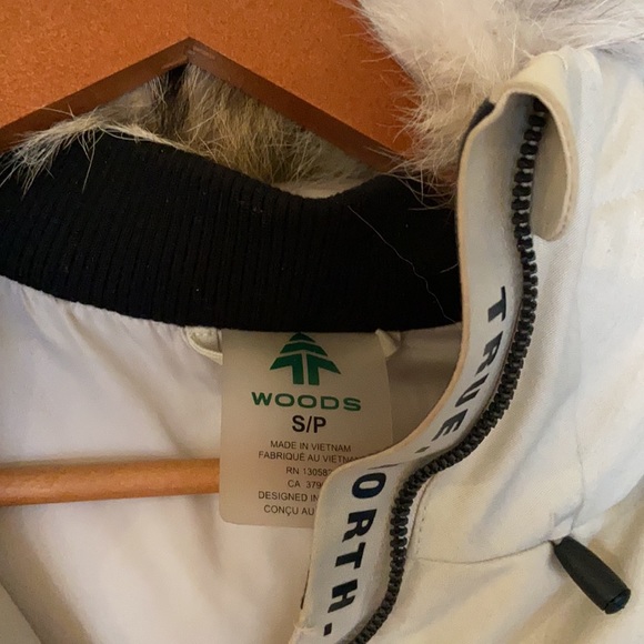Woods Women’s Winter Jacket - Picture 2 of 3